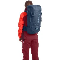 Ortovox Men's Technical Daypacks Peak S 38L Dry Backpack -Outlet Snow Traverse Store BLULAK D2 2
